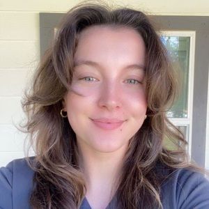 Meet your Posher, Hayley